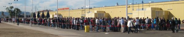 1,000+ people waiting to get into the VNSA nurses book sale on Feb, 10 2012