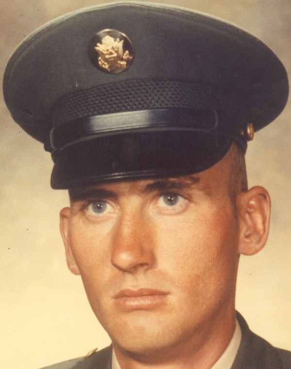 Photo of Ricky Duncan in his military uniform